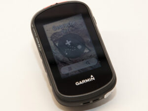 Handgerät Garmin GPS eTrex Touch 35 mit farbigem Display.