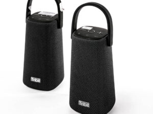 Zwei koppelbare Tribit Bluetooth-Lautsprecher mit Tragegriff und Stoffbespannung